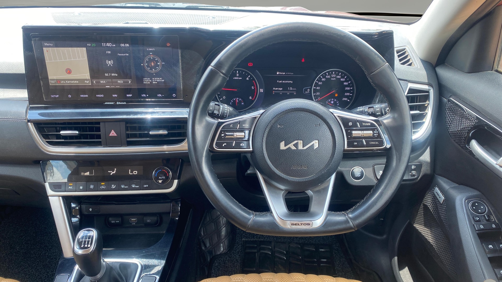 View 2023 Kia Seltos HTX Plus Diesel Dual Tone Image 21 Used 2023 Kia Seltos HTX Plus Diesel Dual Tone Image 21