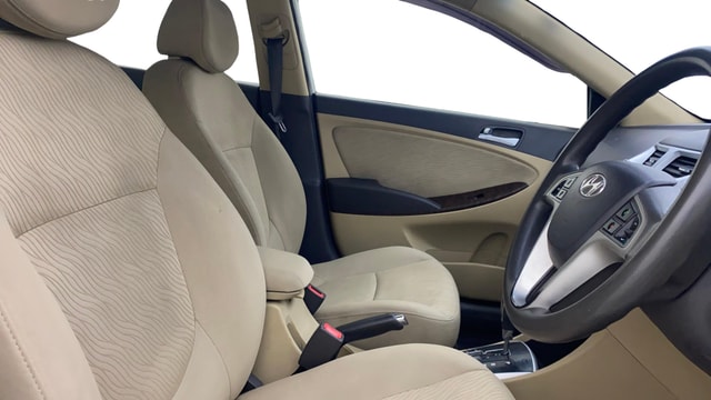 View Hyundai Fluidic Verna Image 17 Used Hyundai Fluidic Verna Image 17