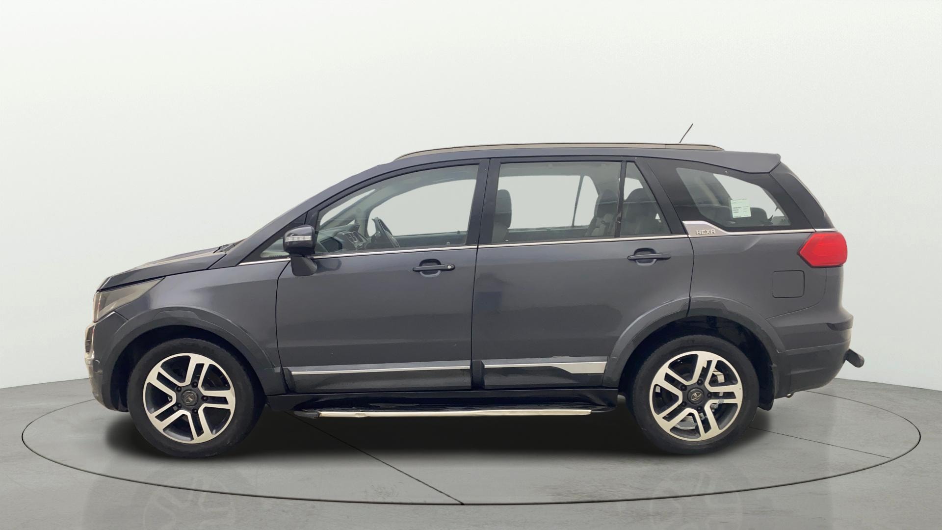 View 2018 Tata Hexa XTA 4X2 Image 28 Used 2018 Tata Hexa XTA 4X2 Image 28