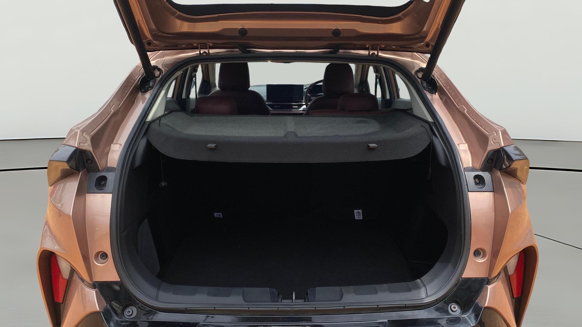 View 2025 Tata Curvv Accomplished Plus A GDi Petrol DCA Dark Edition Image 41 Used 2025 Tata Curvv Accomplished Plus A GDi Petrol DCA Dark Edition Image 41