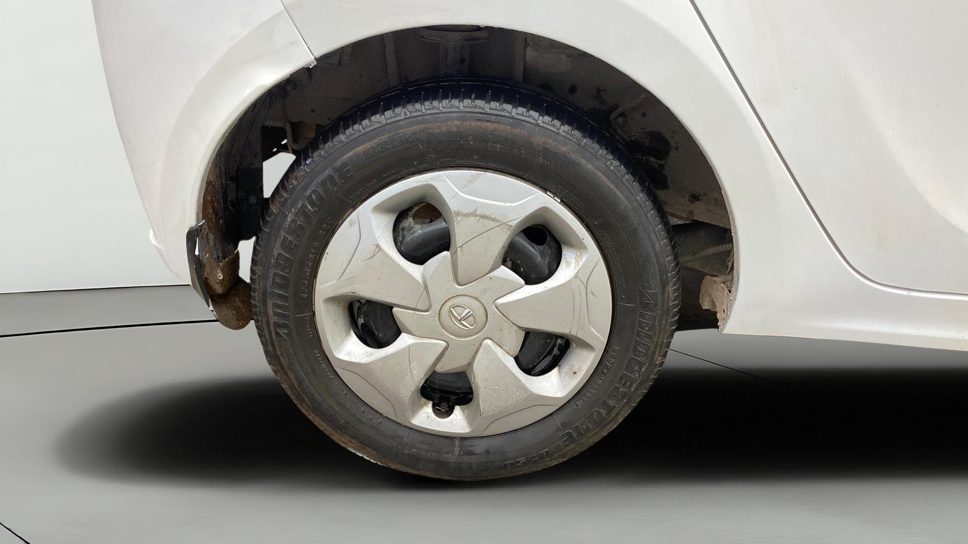 View 2020 Tata Tiago Revotorq XB Image 23 Used 2020 Tata Tiago Revotorq XB Image 23