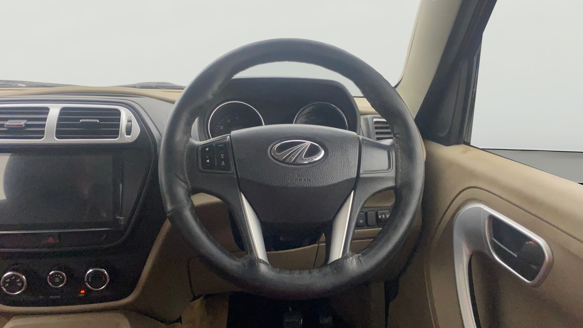 Used 2017 Mahindra TUV300 Used 2017 Mahindra TUV300