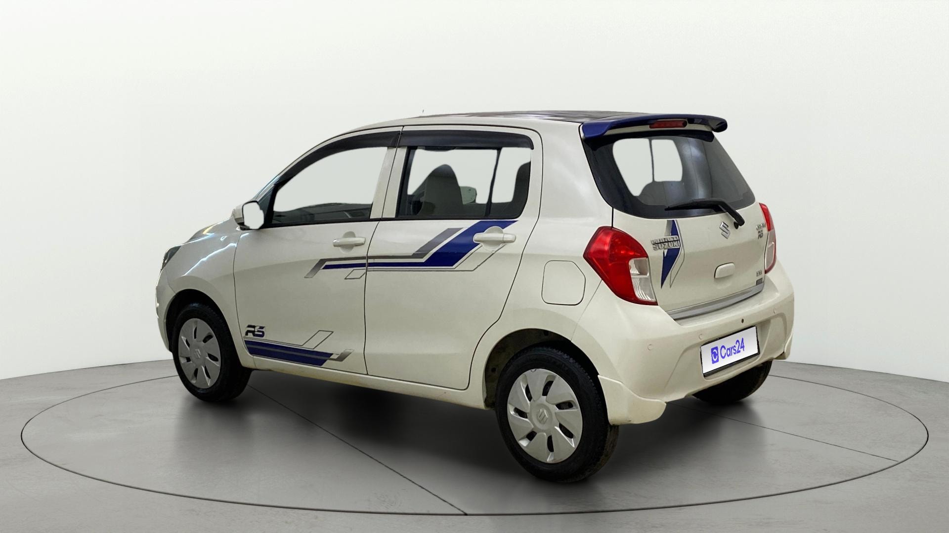 View 2017 Maruti Suzuki 1000 Base Variant Image 2 Used 2017 Maruti Suzuki 1000 Base Variant Image 2