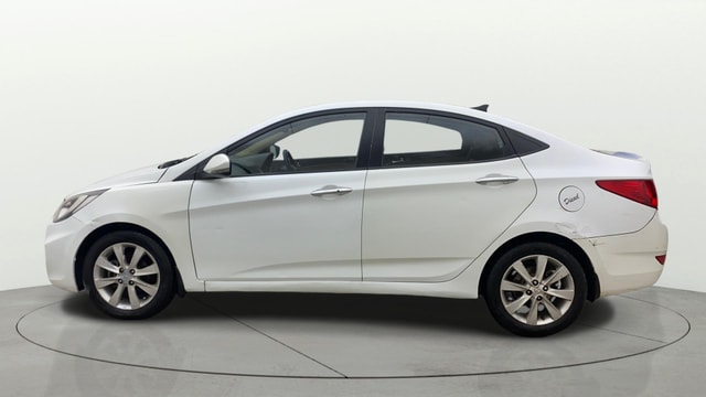 View Hyundai Fluidic Verna Image 5 Used Hyundai Fluidic Verna Image 5
