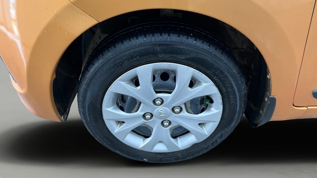 View Hyundai Grand i10 Image 27 Used Hyundai Grand i10 Image 27