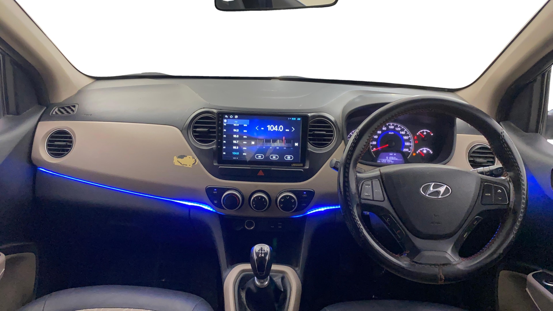 View 2019 Hyundai Grand i10 1.2 Sportz Diesel Image 15 Used 2019 Hyundai Grand i10 1.2 Sportz Diesel Image 15