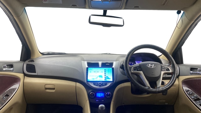 View Hyundai Fluidic Verna Image 15 Used Hyundai Fluidic Verna Image 15