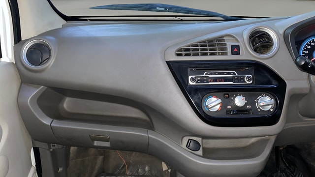 View Datsun Redi GO Image 17 Used Datsun Redi GO Image 17
