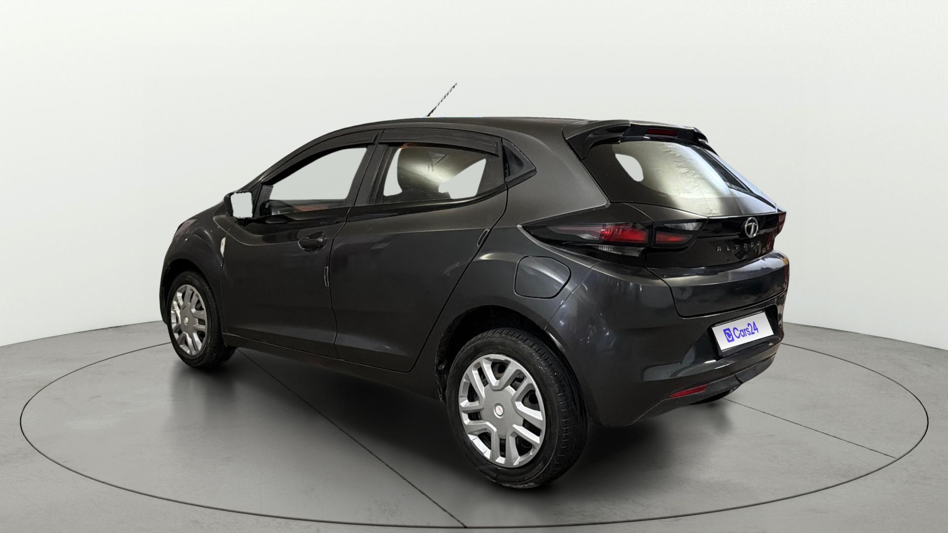 View 2022 Tata Altroz XM Plus Petrol Image 2 Used 2022 Tata Altroz XM Plus Petrol Image 2
