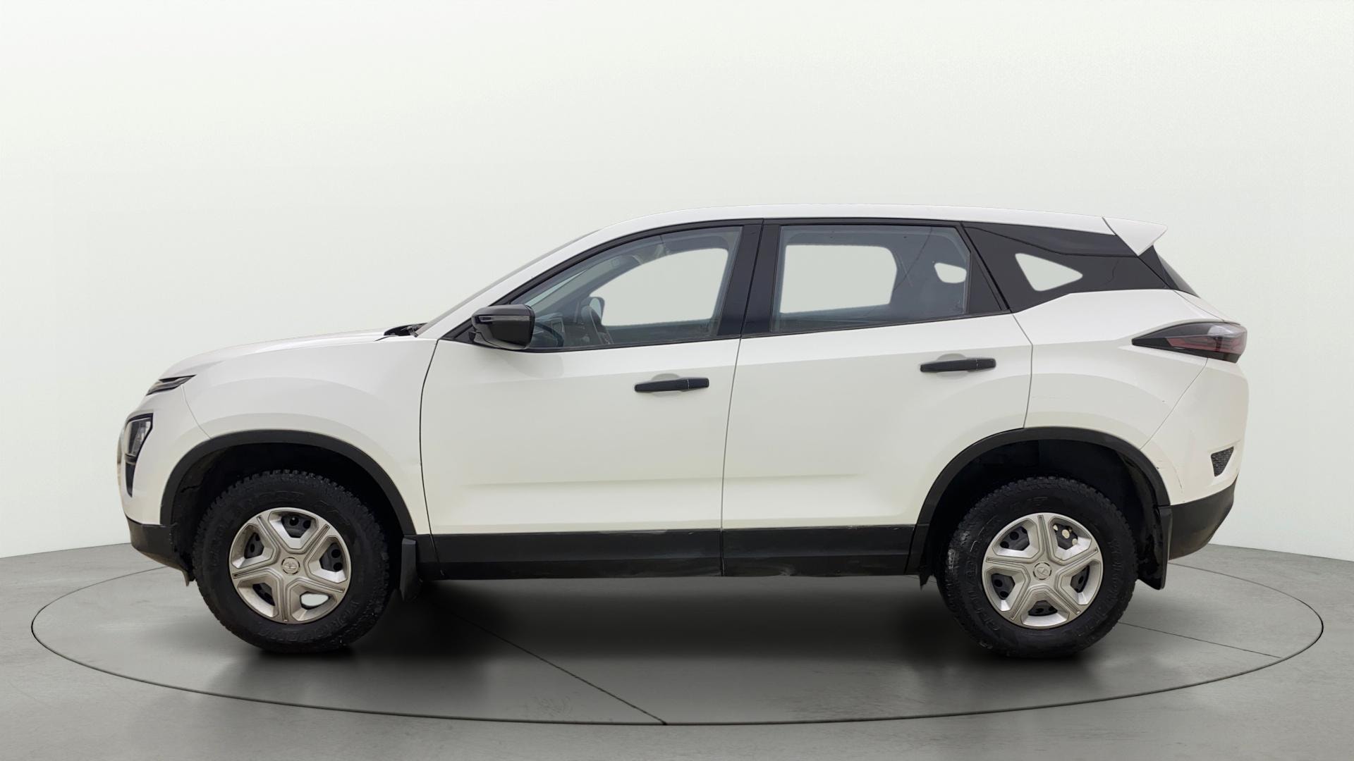 View 2023 Tata Harrier XE Image 5 Used 2023 Tata Harrier XE Image 5