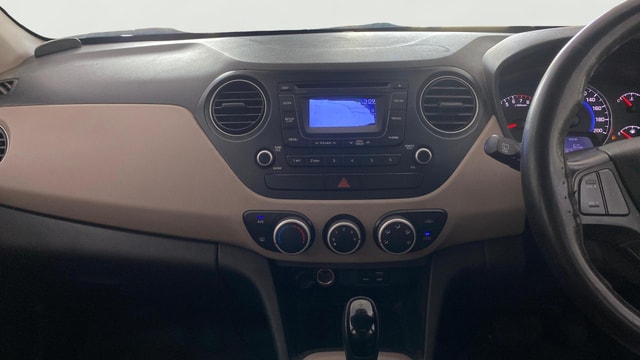 View Hyundai Grand i10 Image 17 Used Hyundai Grand i10 Image 17