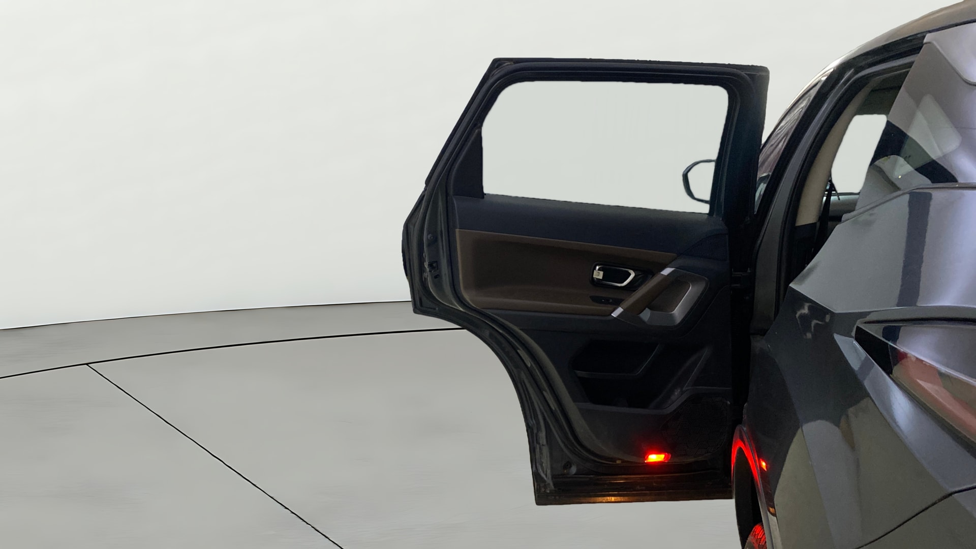 View 2019 Tata Harrier XE Image 22 Used 2019 Tata Harrier XE Image 22