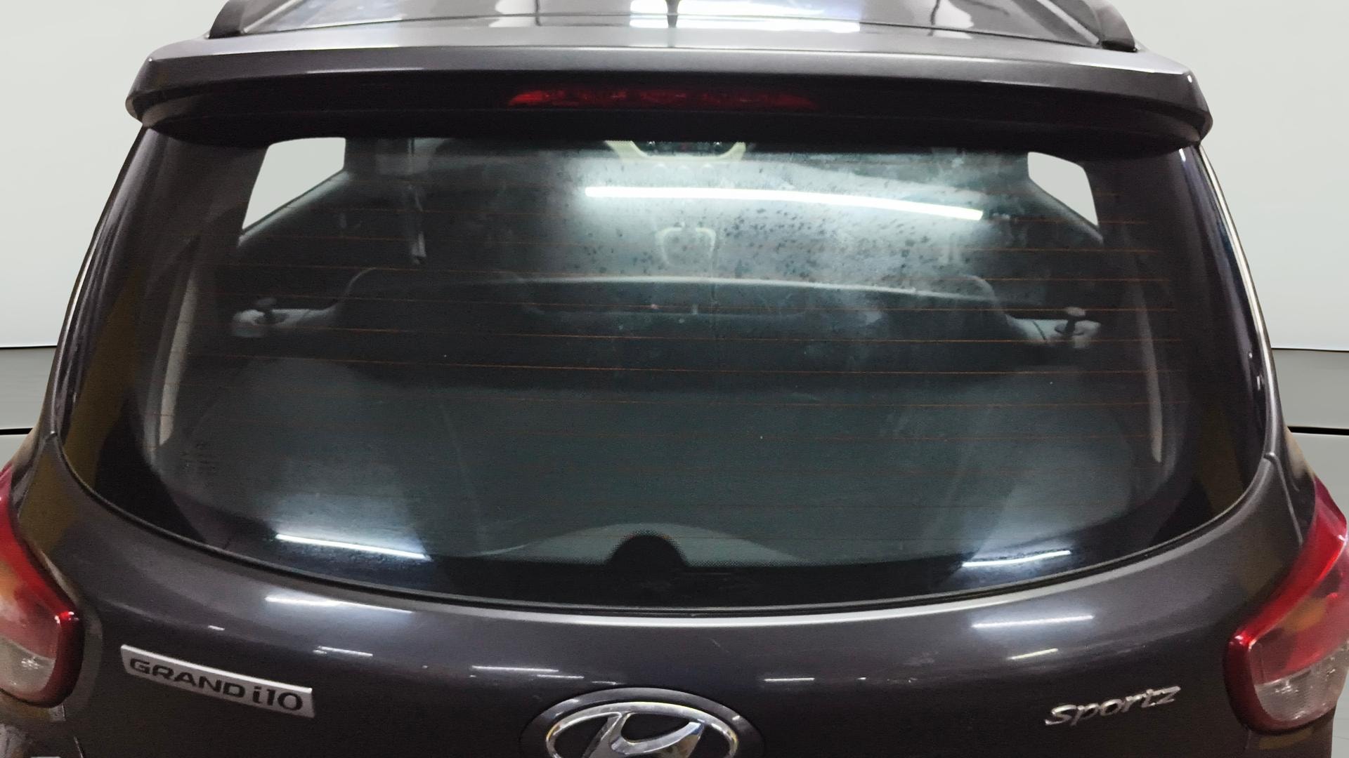 View 2020 Hyundai Grand i10 Sportz 1.2 Kappa Image 4 Used 2020 Hyundai Grand i10 Sportz 1.2 Kappa Image 4