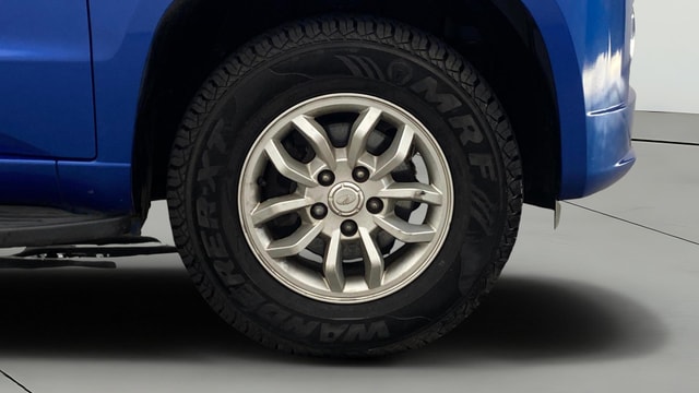 View Mahindra TUV300 Image 39 Used Mahindra TUV300 Image 39