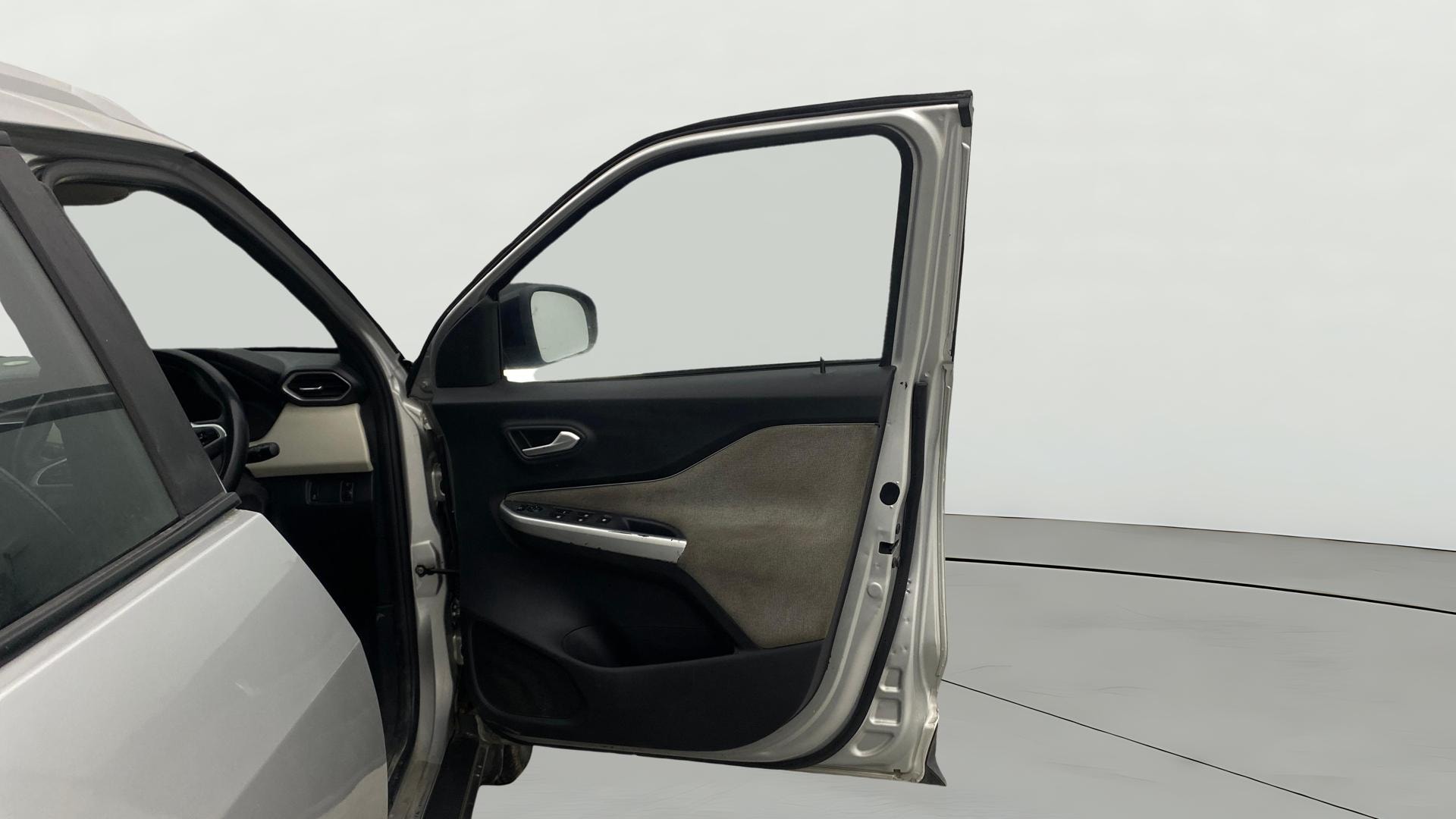 Used 2022 Nissan Magnite Used 2022 Nissan Magnite