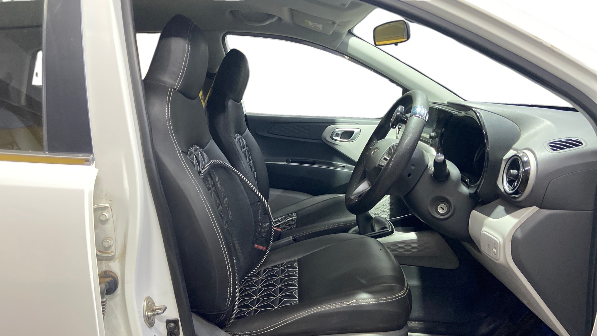 View 2023 Hyundai Grand i10 Nios Sportz Petrol Image 26 Used 2023 Hyundai Grand i10 Nios Sportz Petrol Image 26