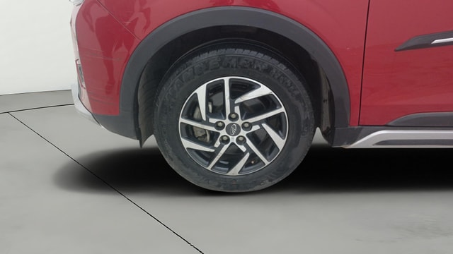 View Mahindra XUV300 Image 36 Used Mahindra XUV300 Image 36