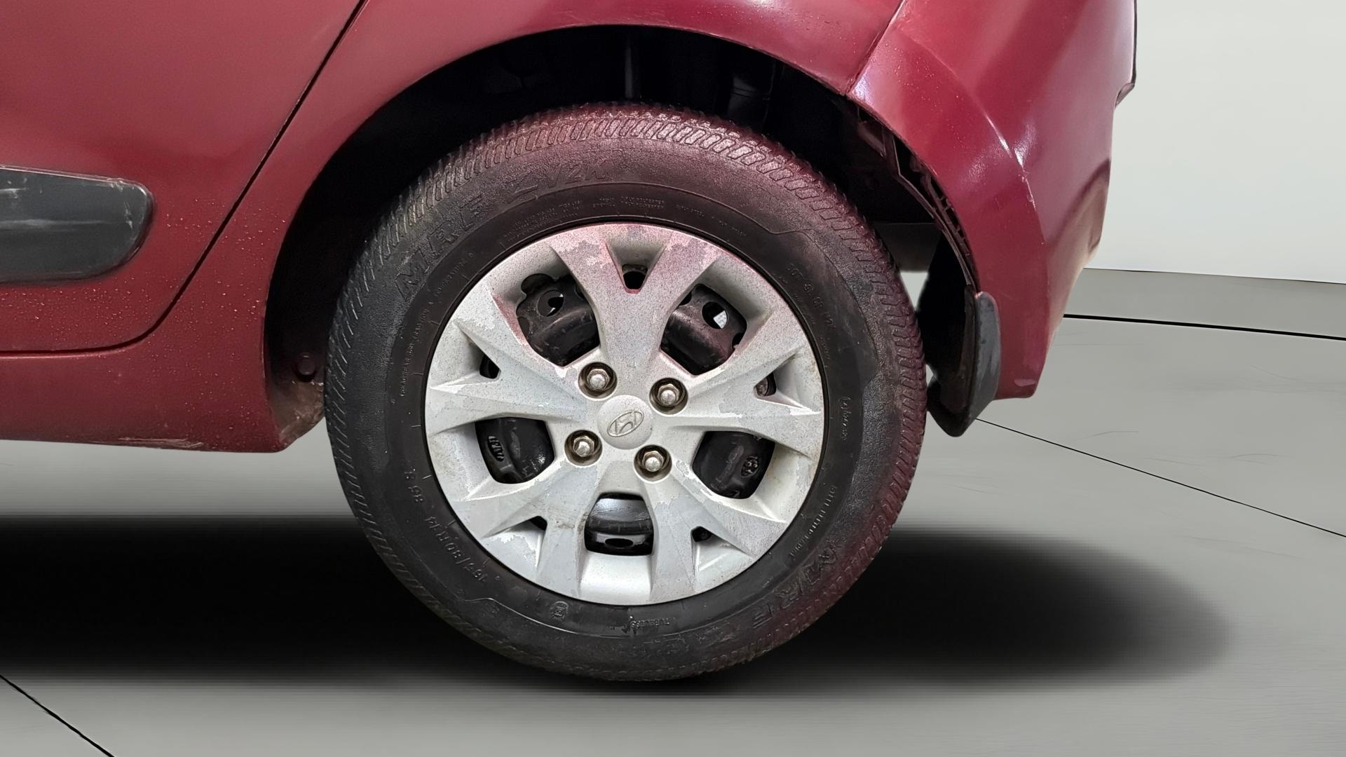 View 2014 Hyundai Grand i10 Magna 1.2 Kappa VTVT Image 7 Used 2014 Hyundai Grand i10 Magna 1.2 Kappa VTVT Image 7