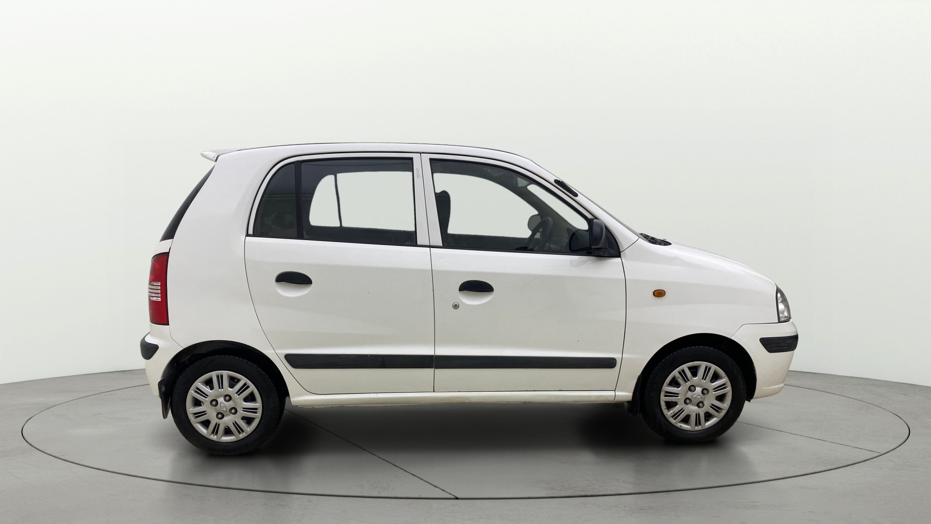 View 2013 Hyundai Santro Xing XE Image 8 Used 2013 Hyundai Santro Xing XE Image 8