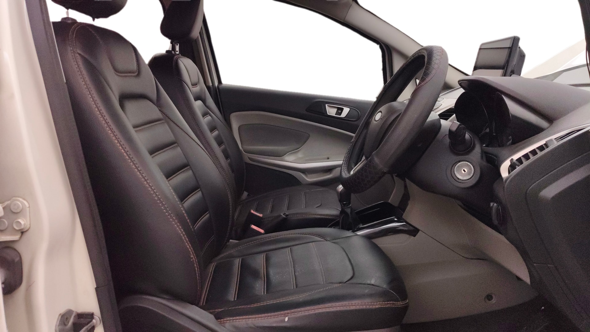 View 2013 Ford EcoSport 1.5 TDCi Diesel Ambiente BS IV Image 26 Used 2013 Ford EcoSport 1.5 TDCi Diesel Ambiente BS IV Image 26