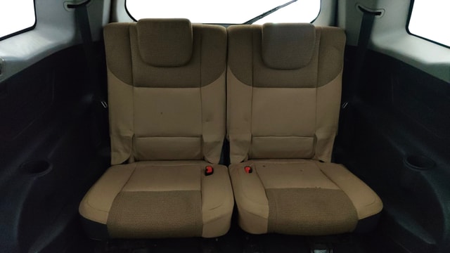 View Mahindra XUV500 Image 10 Used Mahindra XUV500 Image 10
