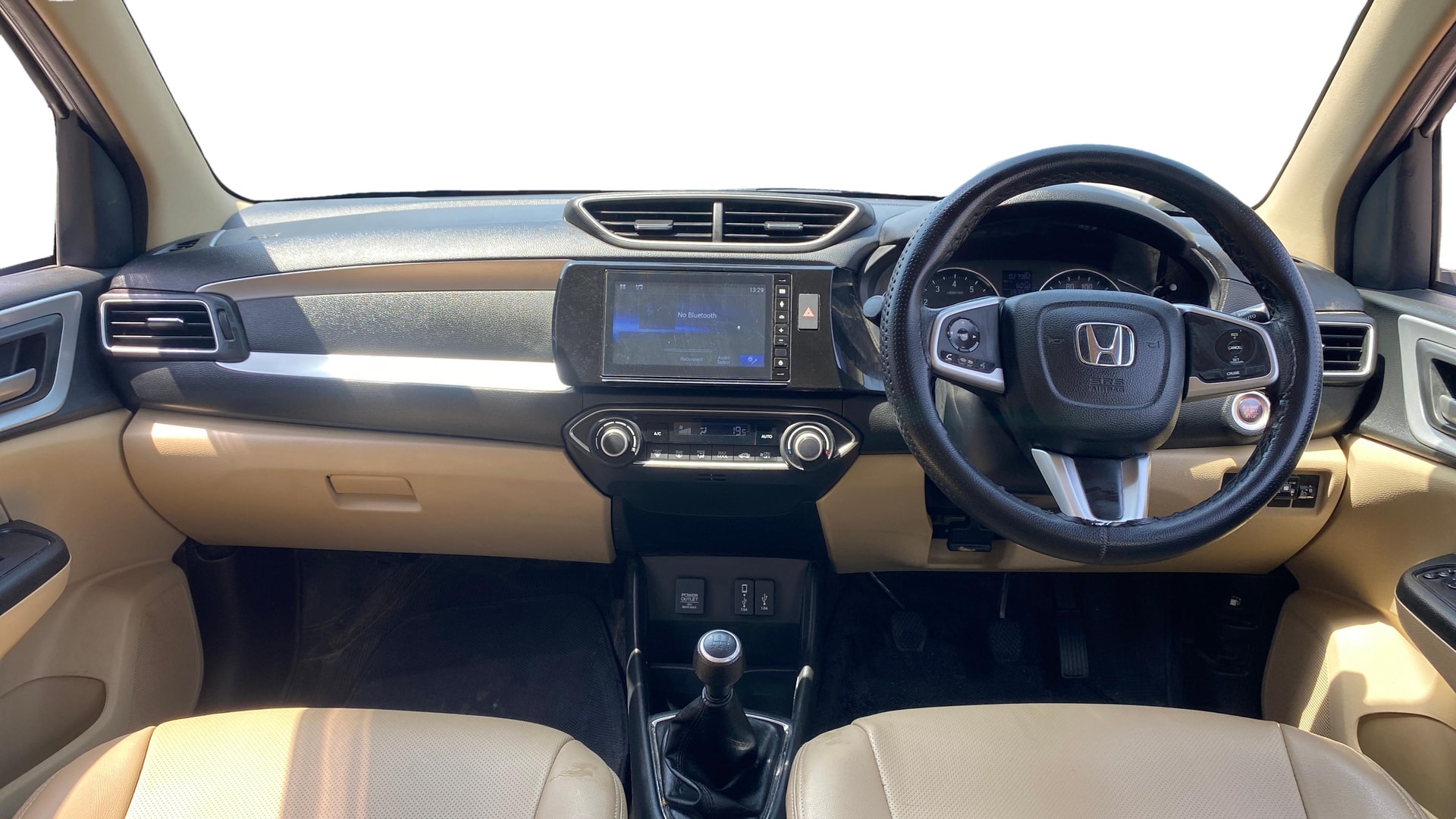 View 2024 Honda Amaze E MT Petrol BS IV Image 16 Used 2024 Honda Amaze E MT Petrol BS IV Image 16