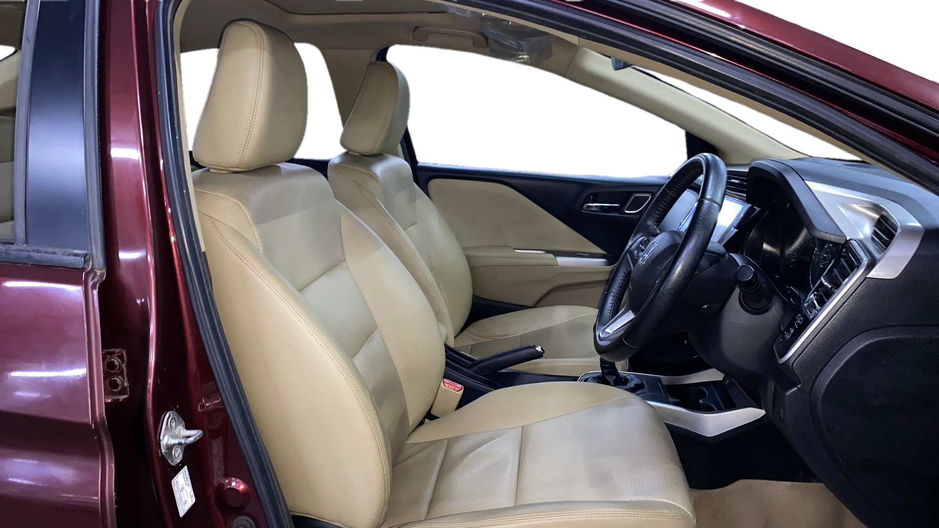 View 2018 Honda City ZX MT Diesel Anniversary Edition Image 18 Used 2018 Honda City ZX MT Diesel Anniversary Edition Image 18