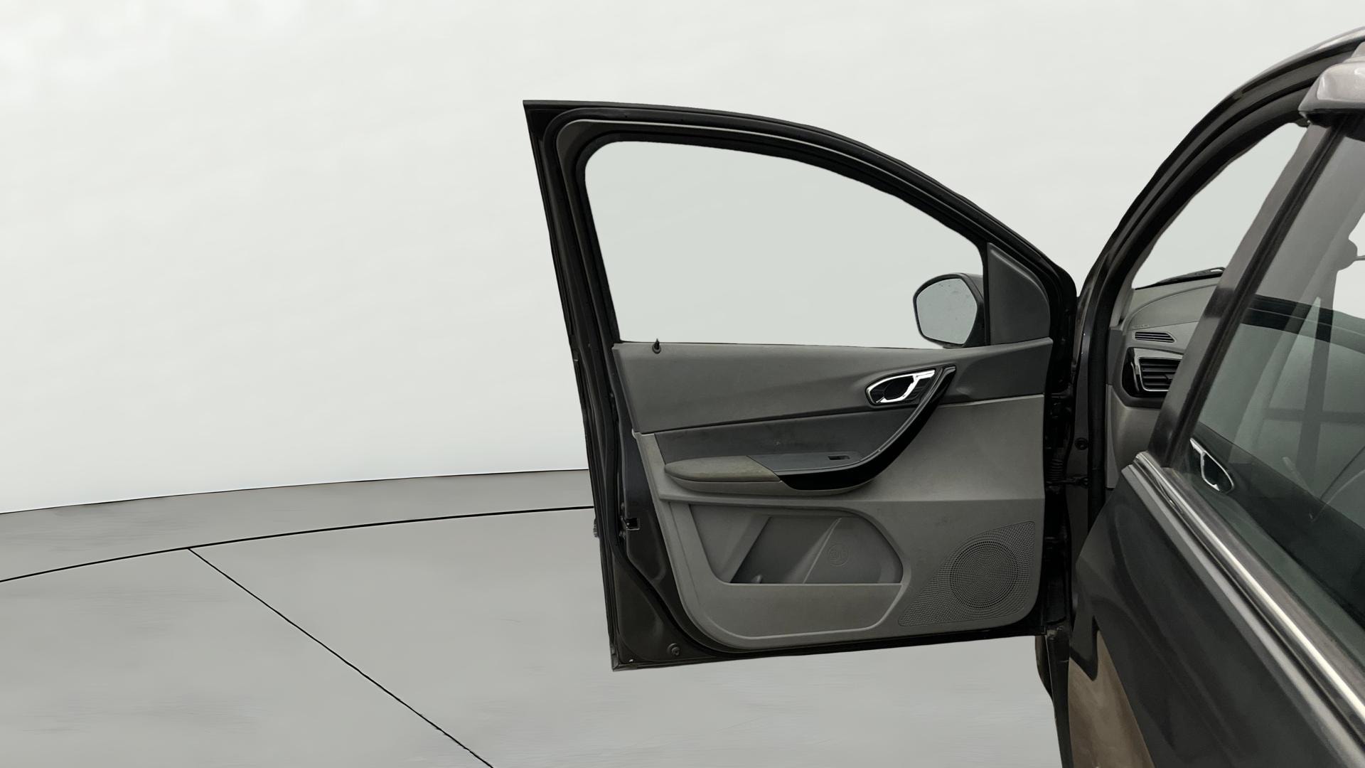 View 2021 Tata Tigor XE Diesel Image 36 Used 2021 Tata Tigor XE Diesel Image 36