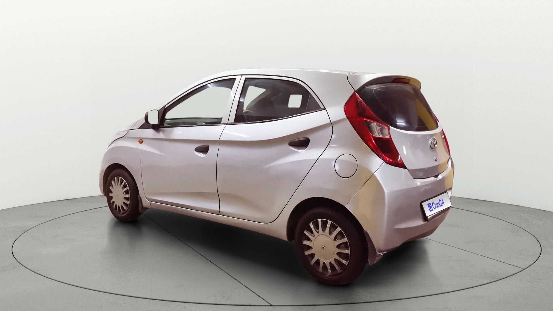 View 2018 Hyundai EON Era Plus Image 2 Used 2018 Hyundai EON Era Plus Image 2