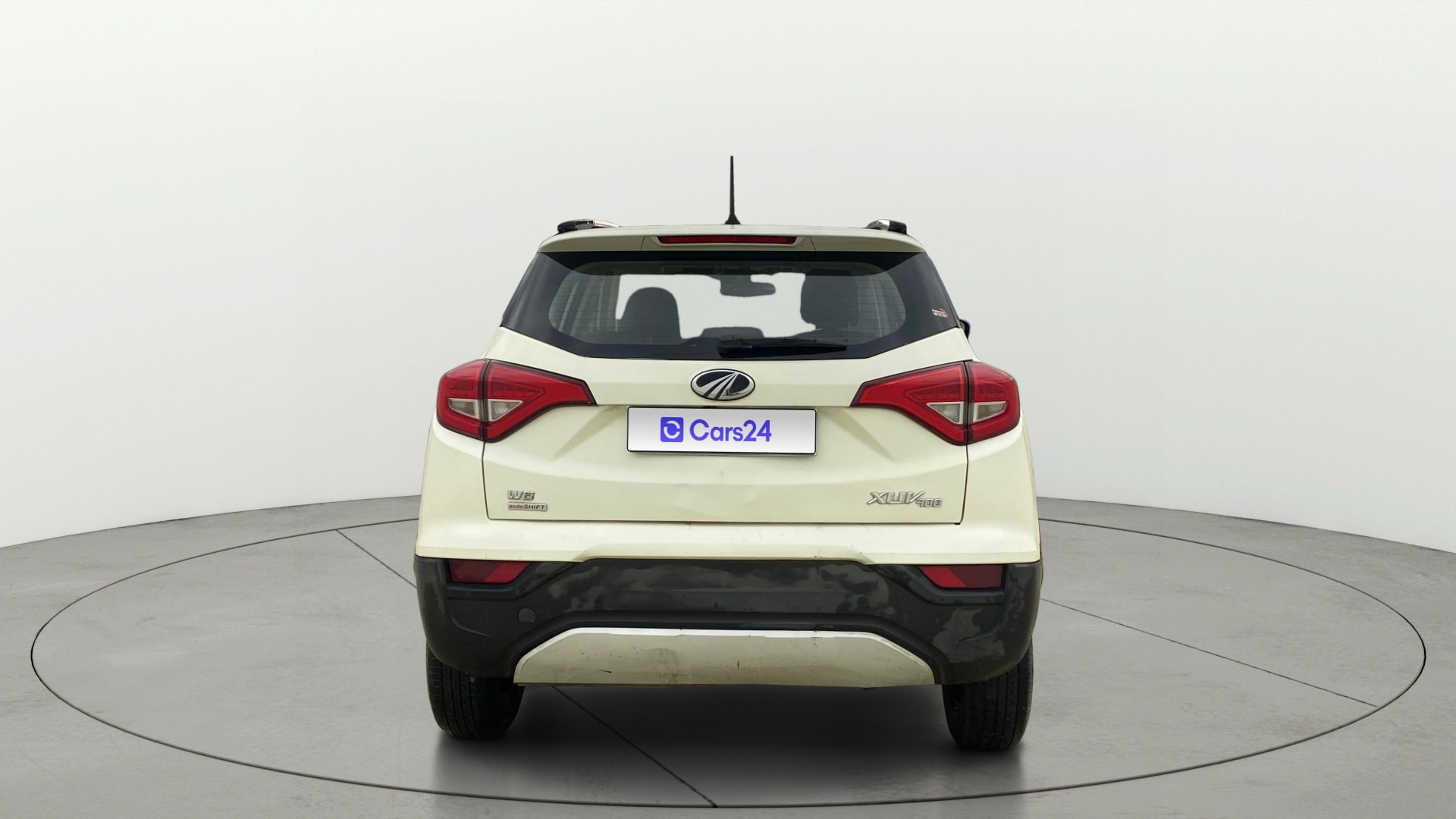 View 2022 Mahindra XUV300 W4 Petrol BS IV Image 38 Used 2022 Mahindra XUV300 W4 Petrol BS IV Image 38