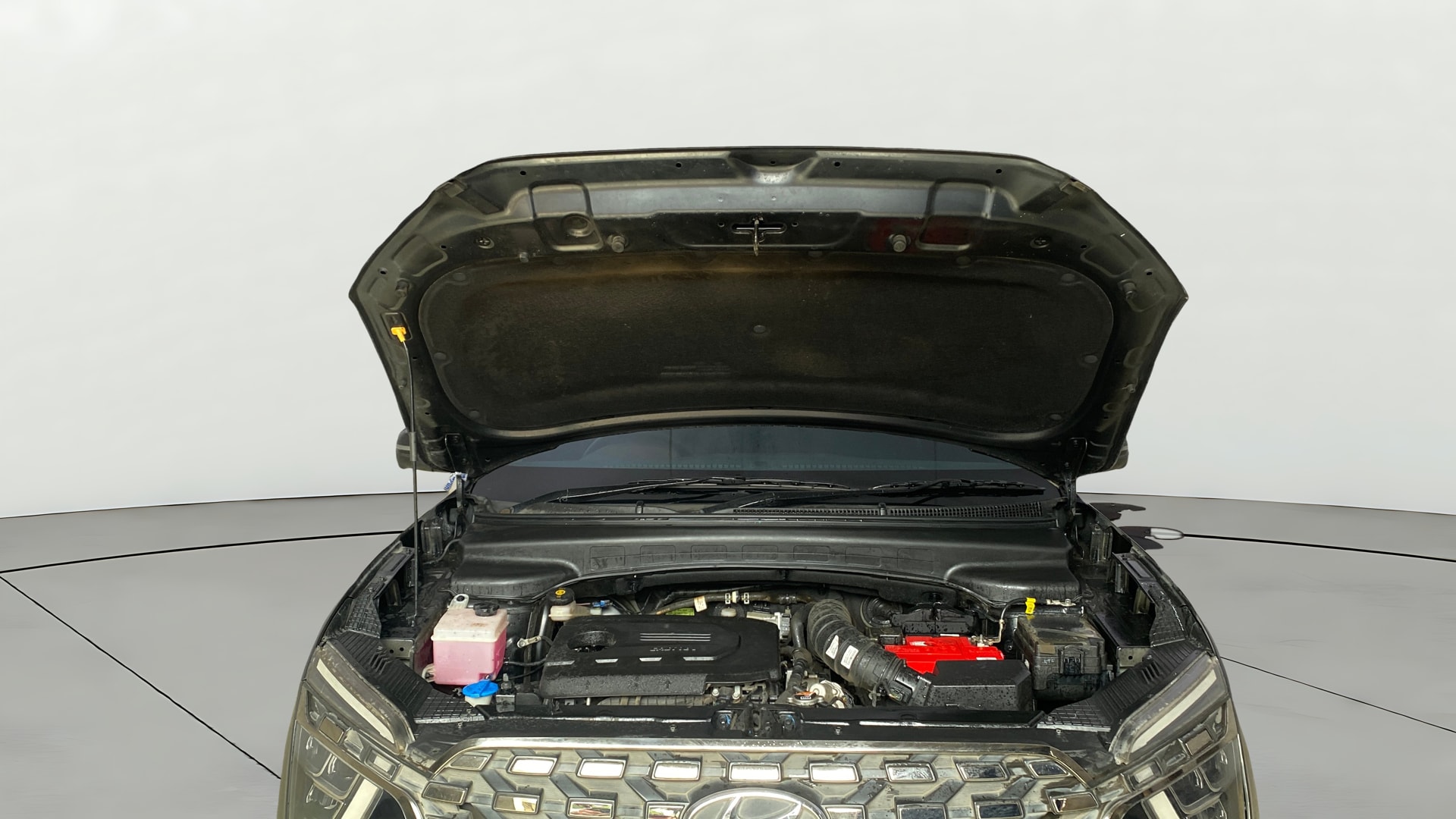 View 2022 Hyundai Alcazar Prestige 6 Seater MT Petrol Image 21 Used 2022 Hyundai Alcazar Prestige 6 Seater MT Petrol Image 21