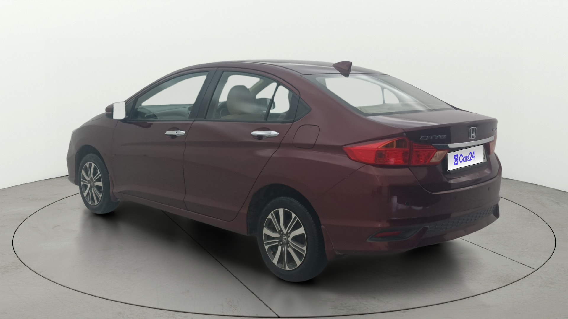 View 2018 Honda City ZX MT Diesel Anniversary Edition Image 2 Used 2018 Honda City ZX MT Diesel Anniversary Edition Image 2