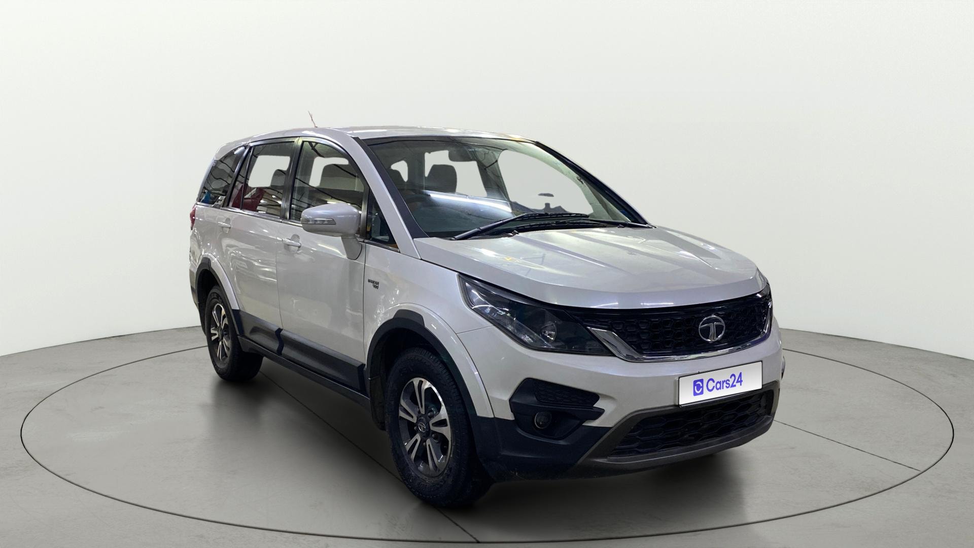 View 2017 Tata Hexa XMA 4X2 Image 14 Used 2017 Tata Hexa XMA 4X2 Image 14