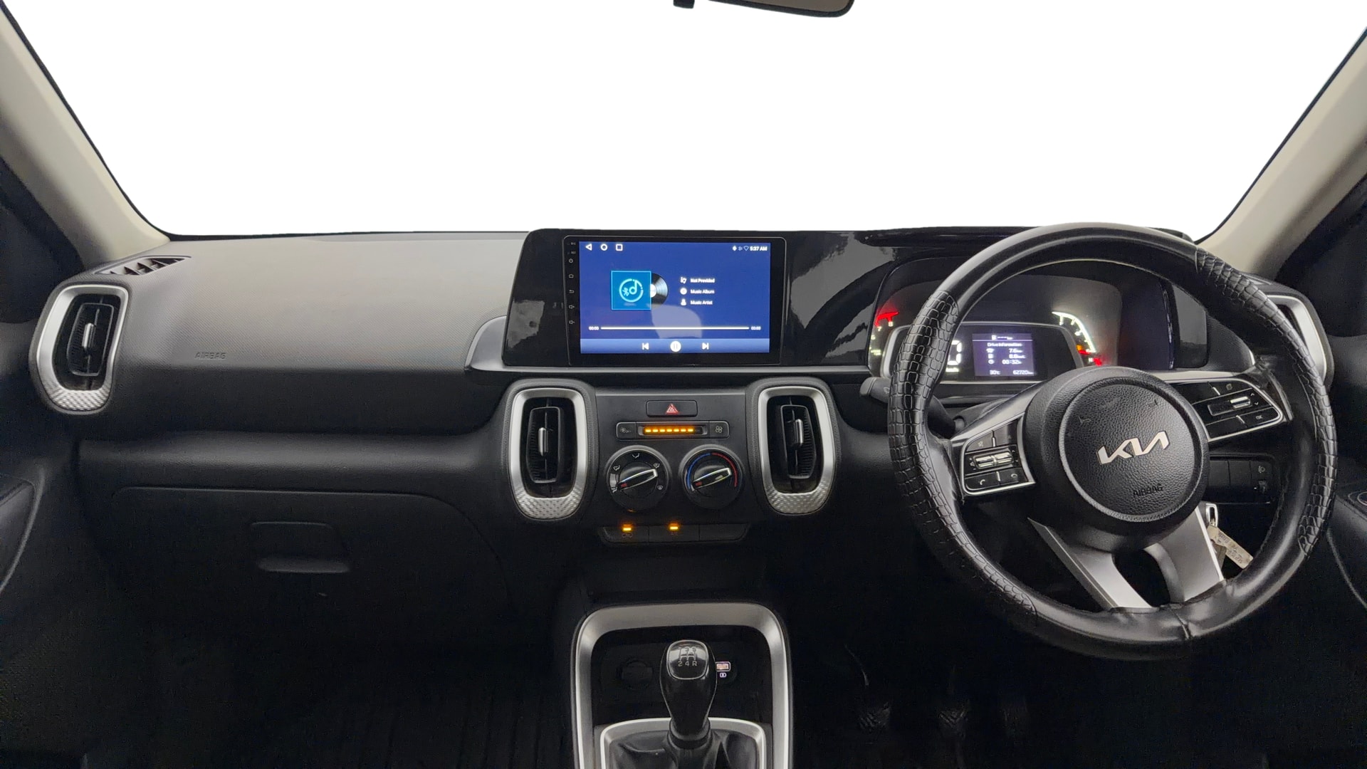 View 2023 Kia Sonet HTE Petrol Image 15 Used 2023 Kia Sonet HTE Petrol Image 15