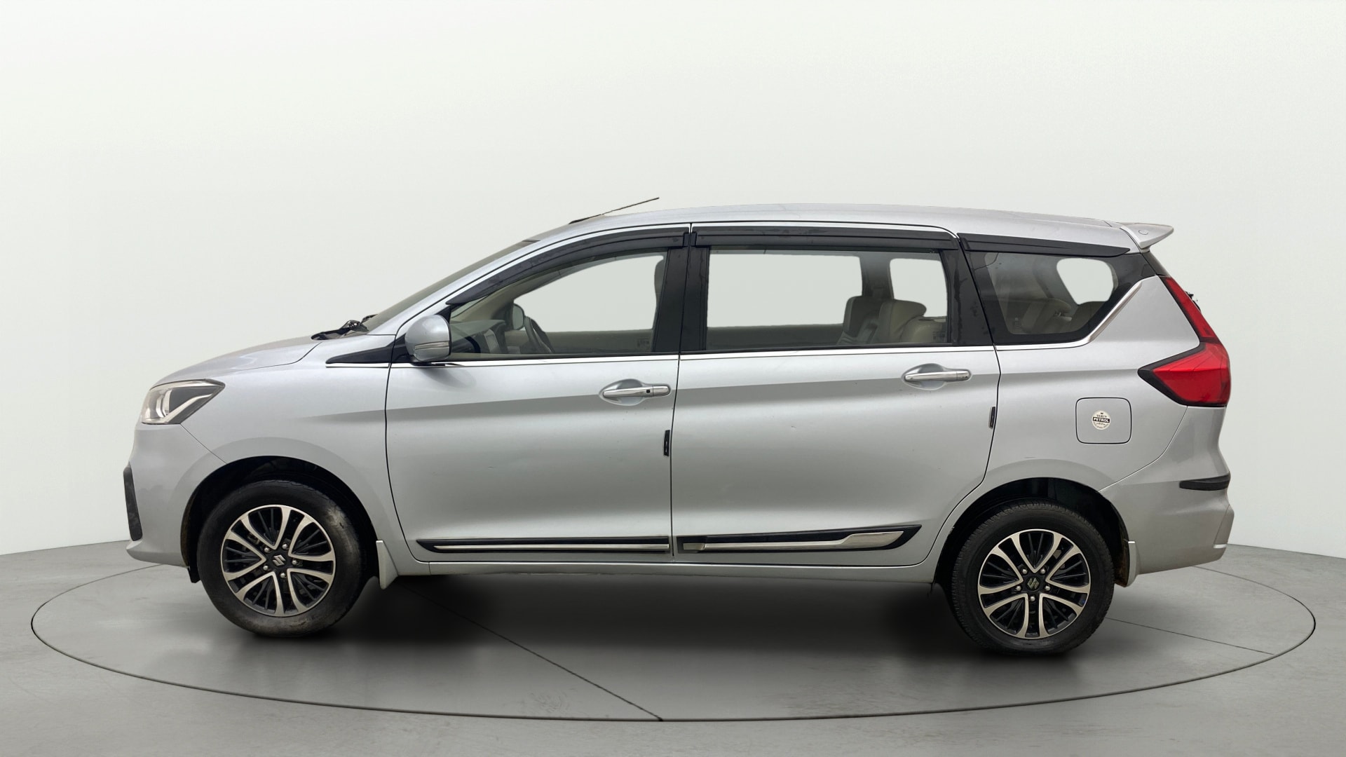 View 2022 Maruti Suzuki 1000 Base Variant Image 5 Used 2022 Maruti Suzuki 1000 Base Variant Image 5