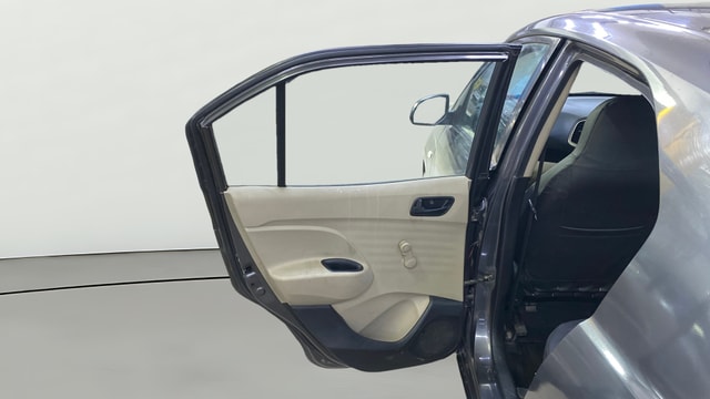 View Hyundai New Santro Image 21 Used Hyundai New Santro Image 21