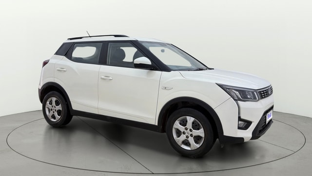 View Mahindra XUV300 Image 21 Used Mahindra XUV300 Image 21