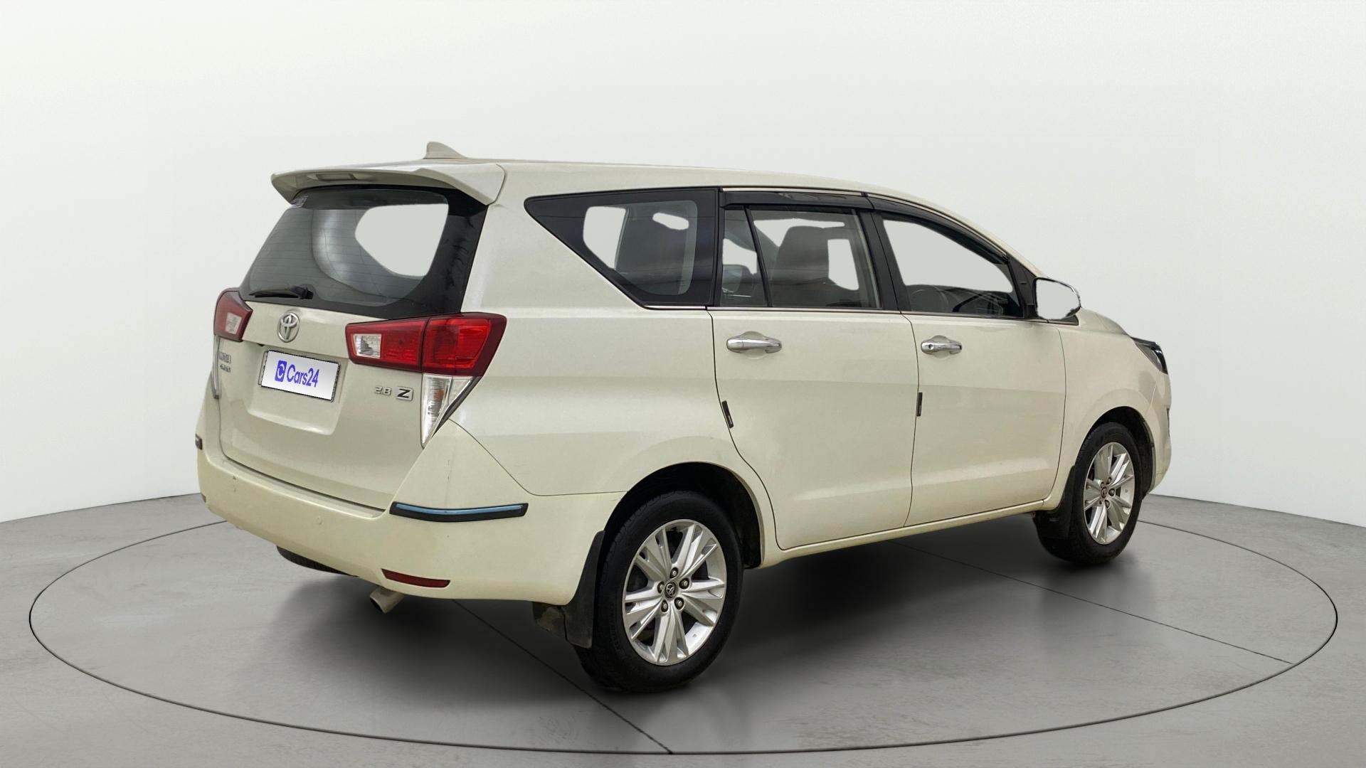 View 2018 Toyota Innova Crysta 2.8 ZX AT 7-Seater Image 46 Used 2018 Toyota Innova Crysta 2.8 ZX AT 7-Seater Image 46