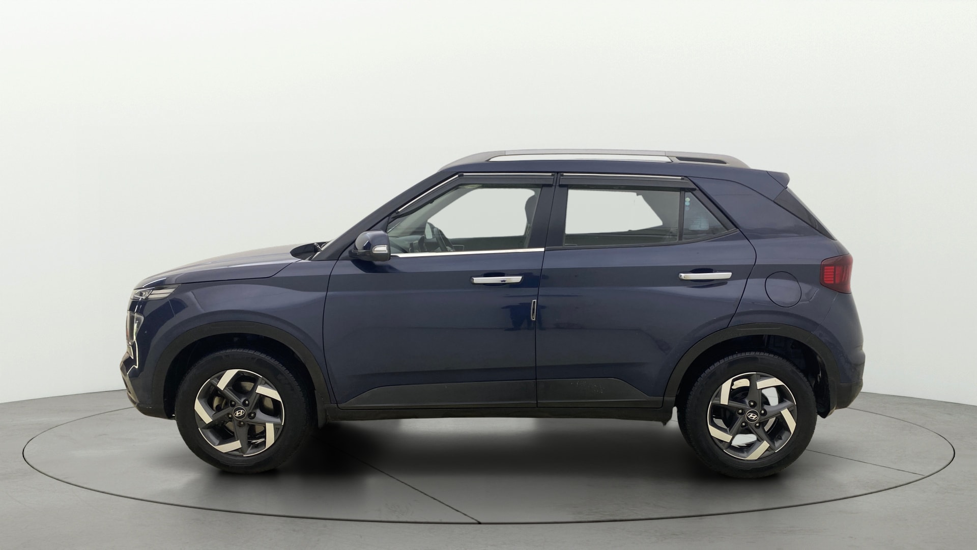 View 2019 Hyundai Venue SX Plus 1.0 Petrol AT Image 6 Used 2019 Hyundai Venue SX Plus 1.0 Petrol AT Image 6