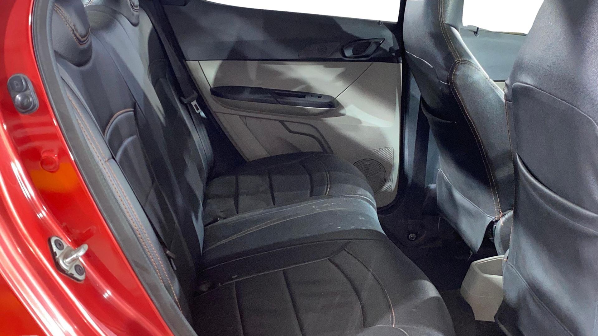 View 2019 Tata Tiago Revotorq XB Image 28 Used 2019 Tata Tiago Revotorq XB Image 28
