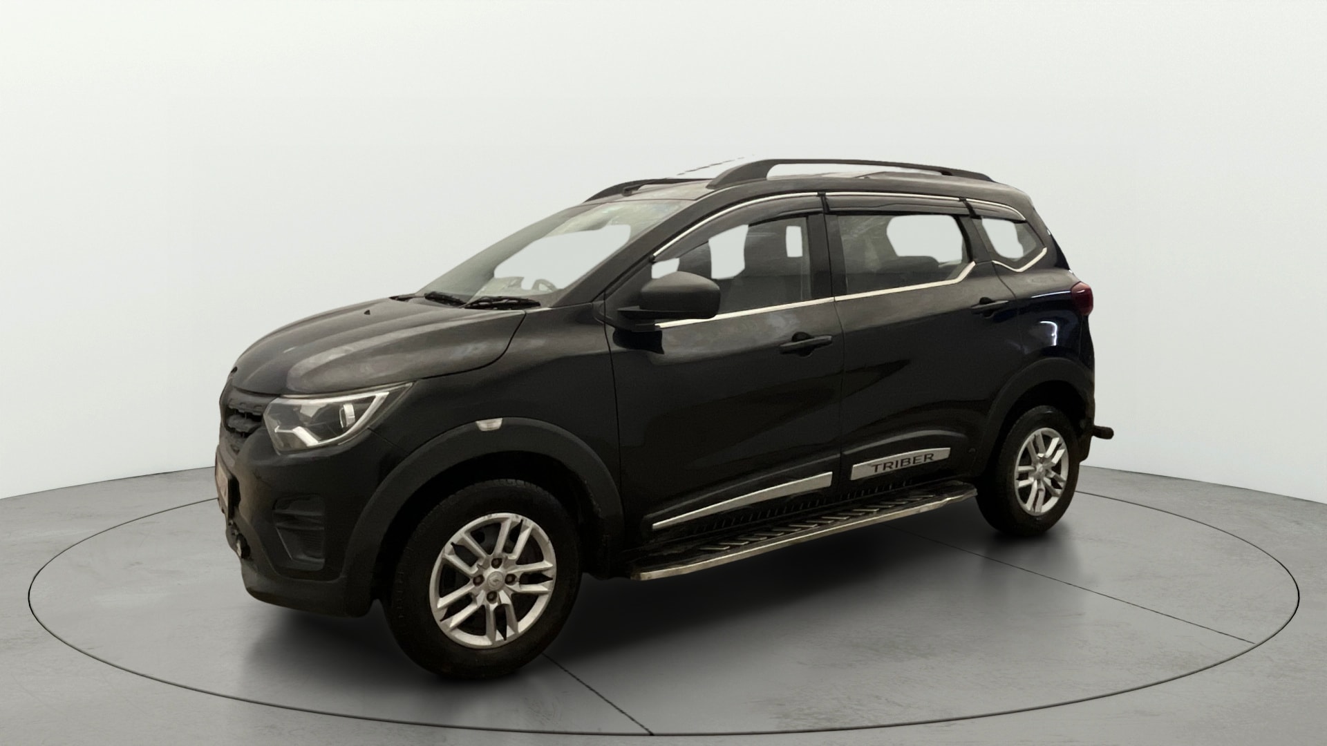 View 2024 Renault Triber RXE Image 21 Used 2024 Renault Triber RXE Image 21