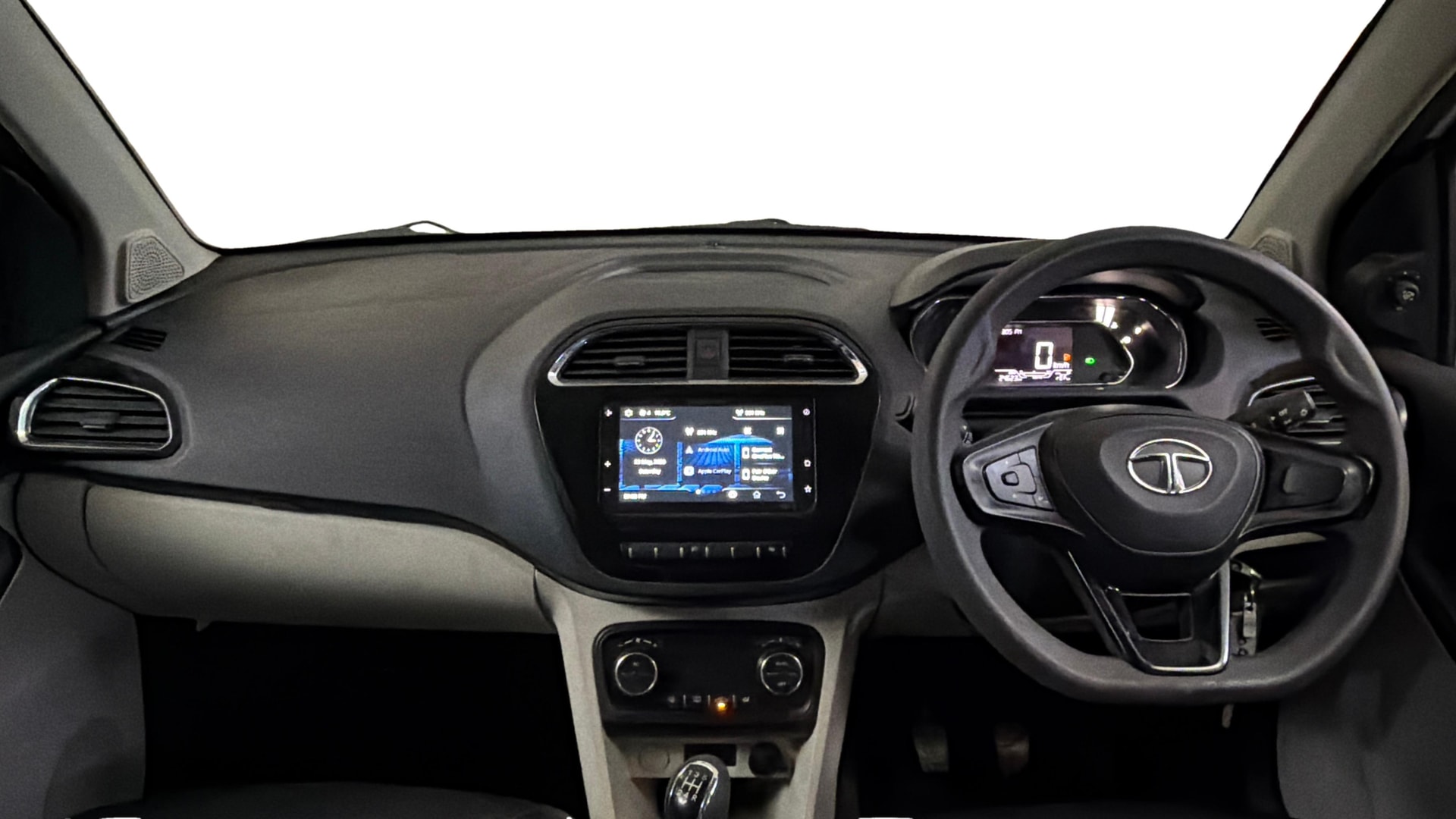 View 2023 Tata Tiago Revotorq XB Image 15 Used 2023 Tata Tiago Revotorq XB Image 15
