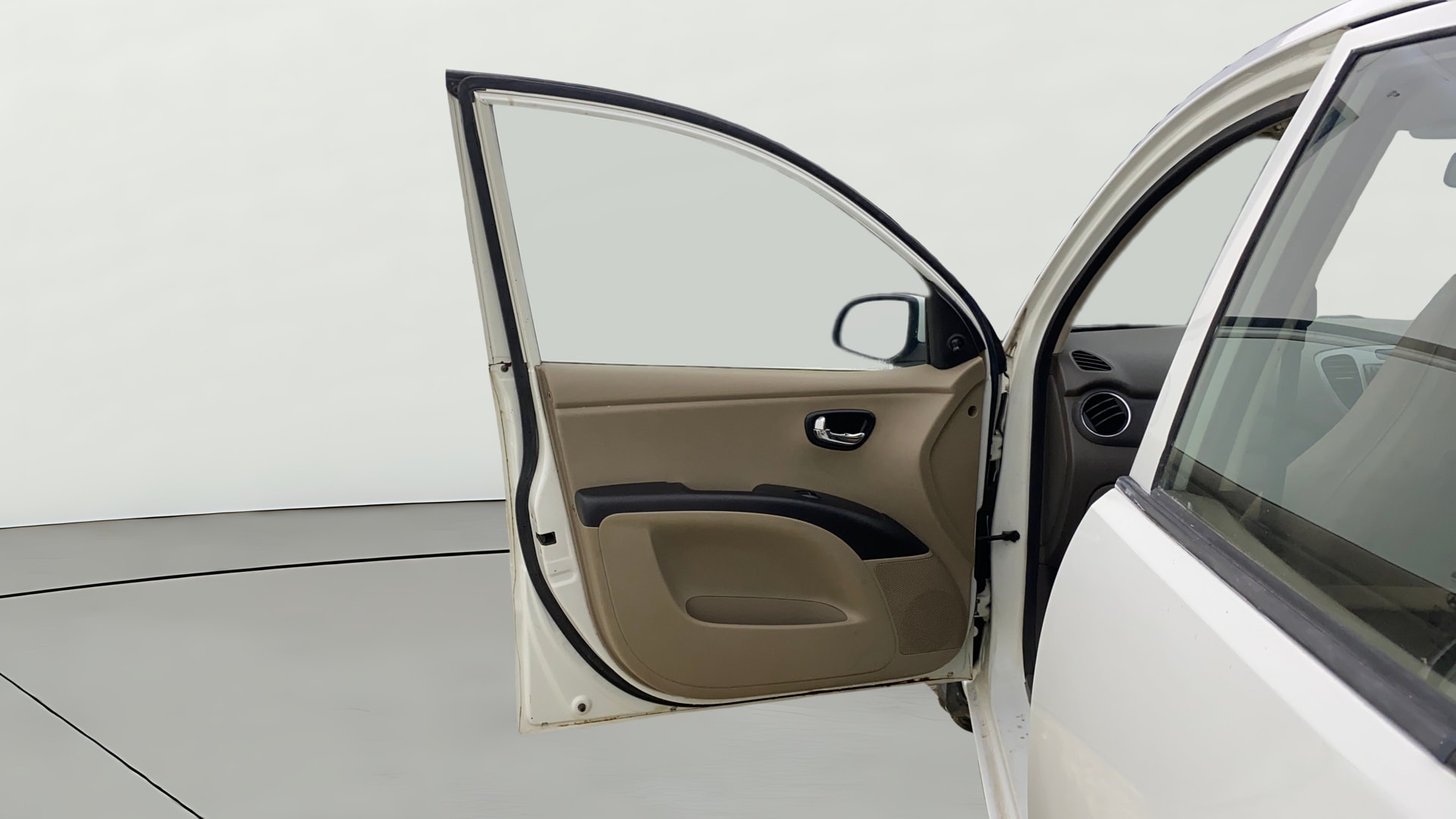 View 2013 Hyundai i10 1.1 Magna Image 30 Used 2013 Hyundai i10 1.1 Magna Image 30
