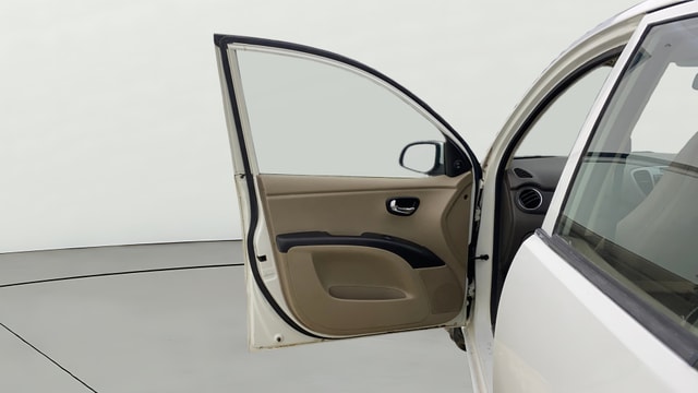 View Hyundai i10 Image 30 Used Hyundai i10 Image 30