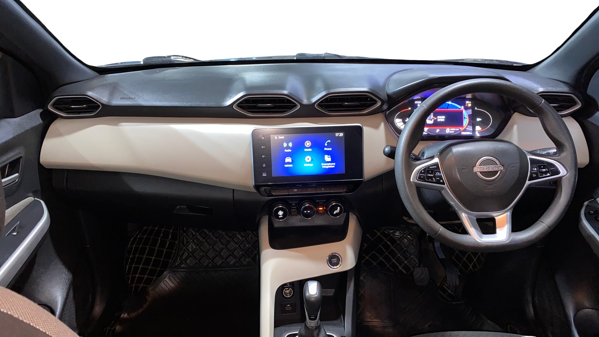 View 2022 Nissan Magnite XE Image 15 Used 2022 Nissan Magnite XE Image 15
