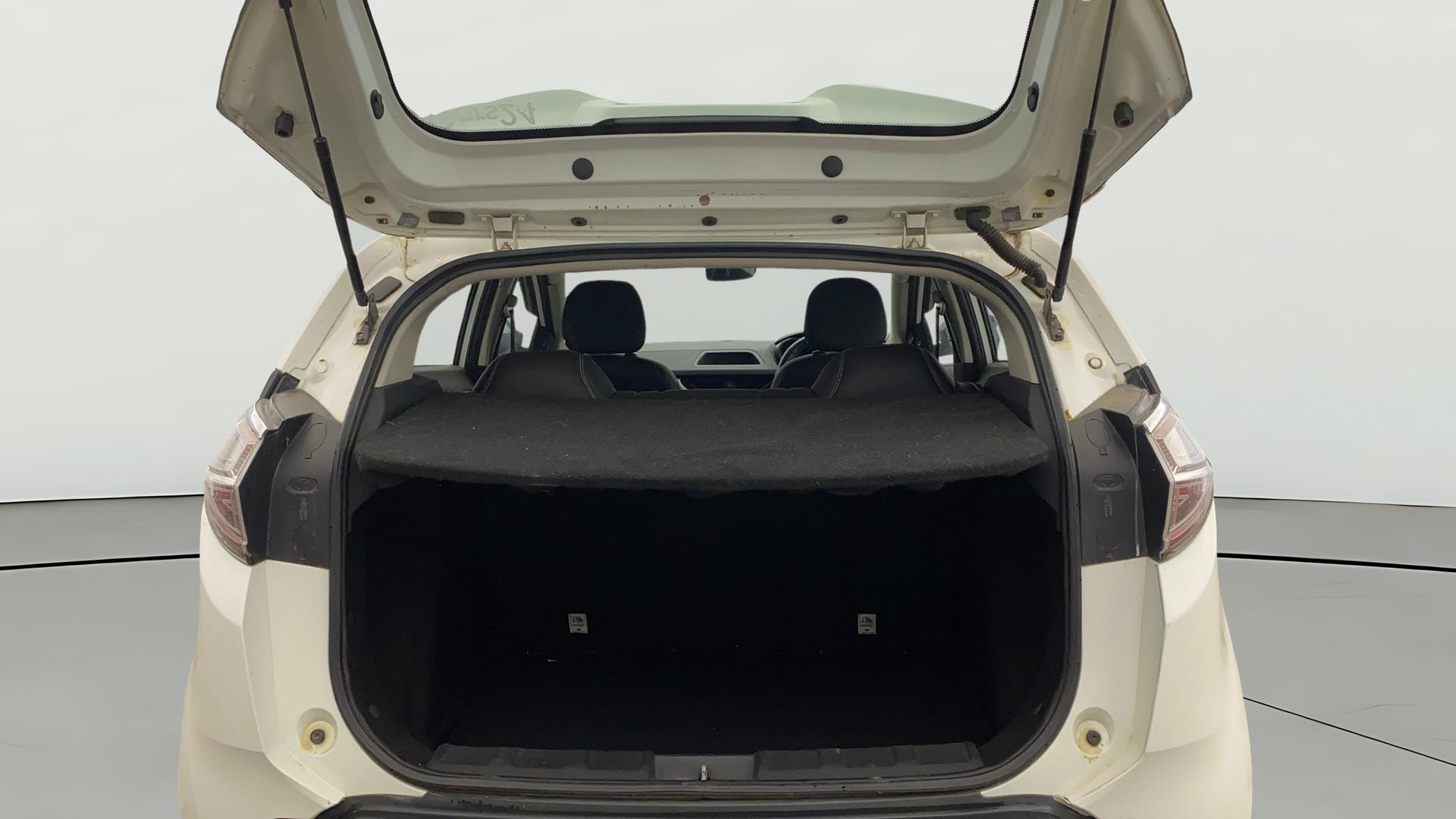 View 2019 Tata Nexon Revotron XMA AMT Image 36 Used 2019 Tata Nexon Revotron XMA AMT Image 36