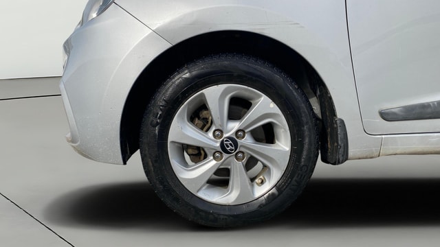View Hyundai Xcent Image 11 Used Hyundai Xcent Image 11