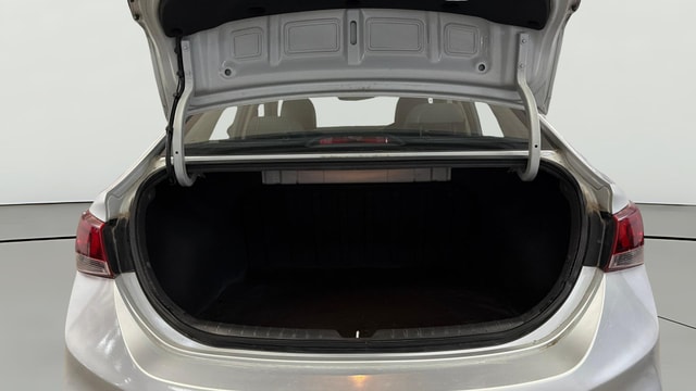 View Hyundai Verna Image 40 Used Hyundai Verna Image 40
