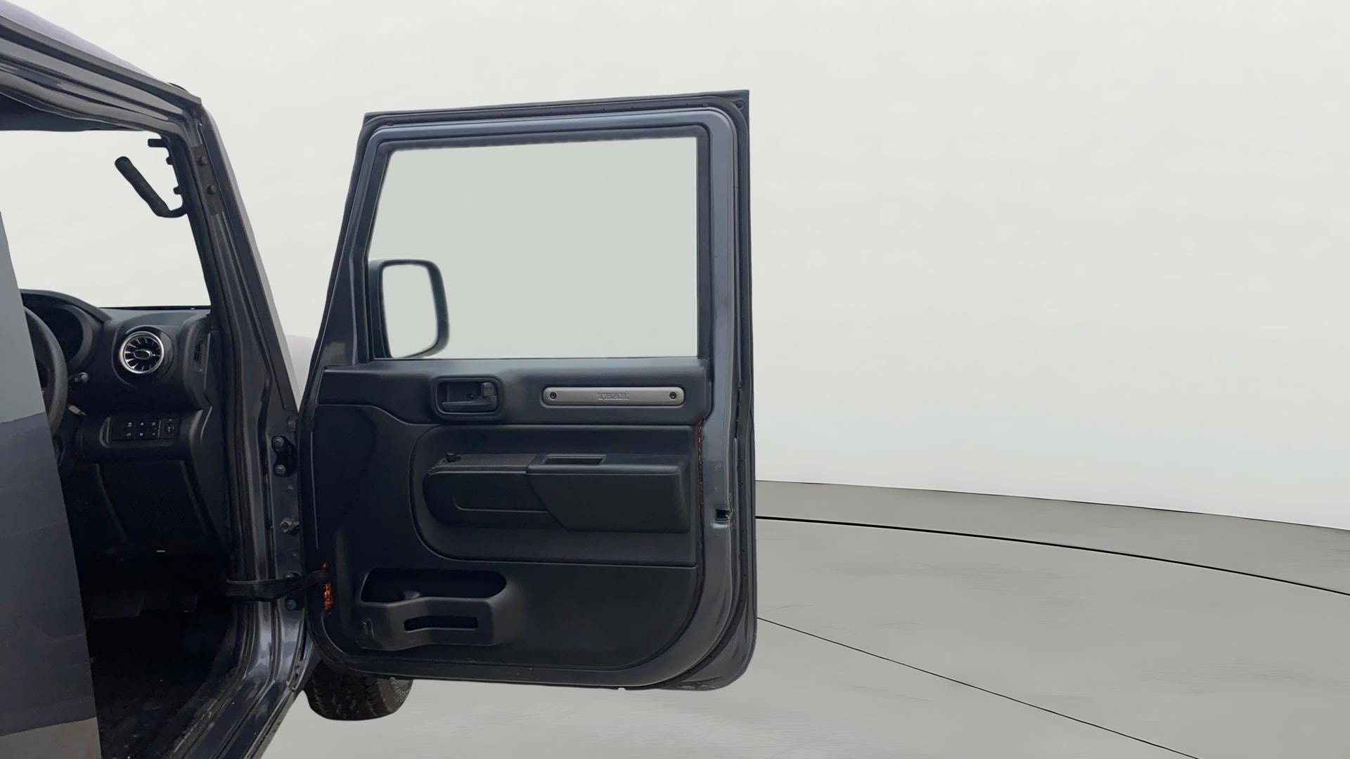 View 2021 Mahindra Thar AX Standard Manual Soft Top 6 Seater Image 43 Used 2021 Mahindra Thar AX Standard Manual Soft Top 6 Seater Image 43