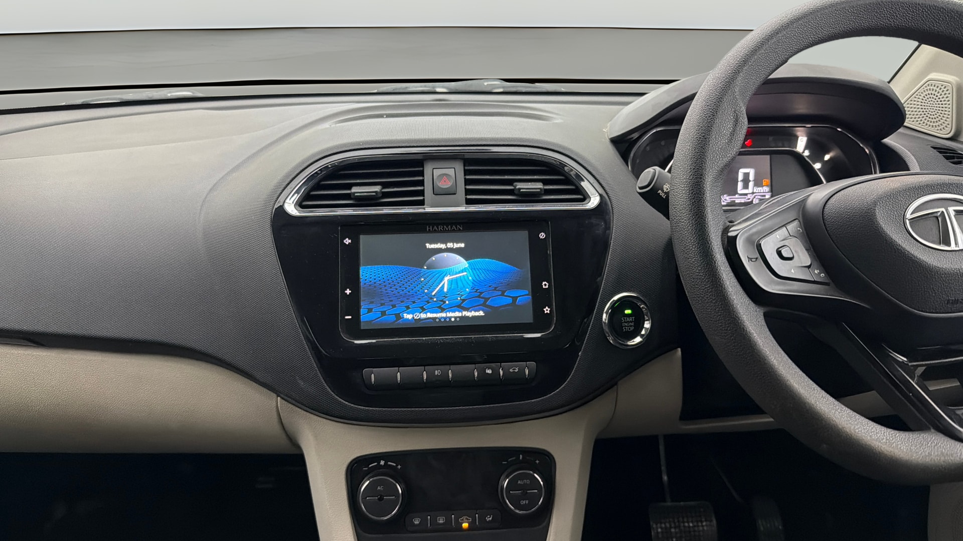 View 2023 Tata Tigor XE Diesel Image 31 Used 2023 Tata Tigor XE Diesel Image 31